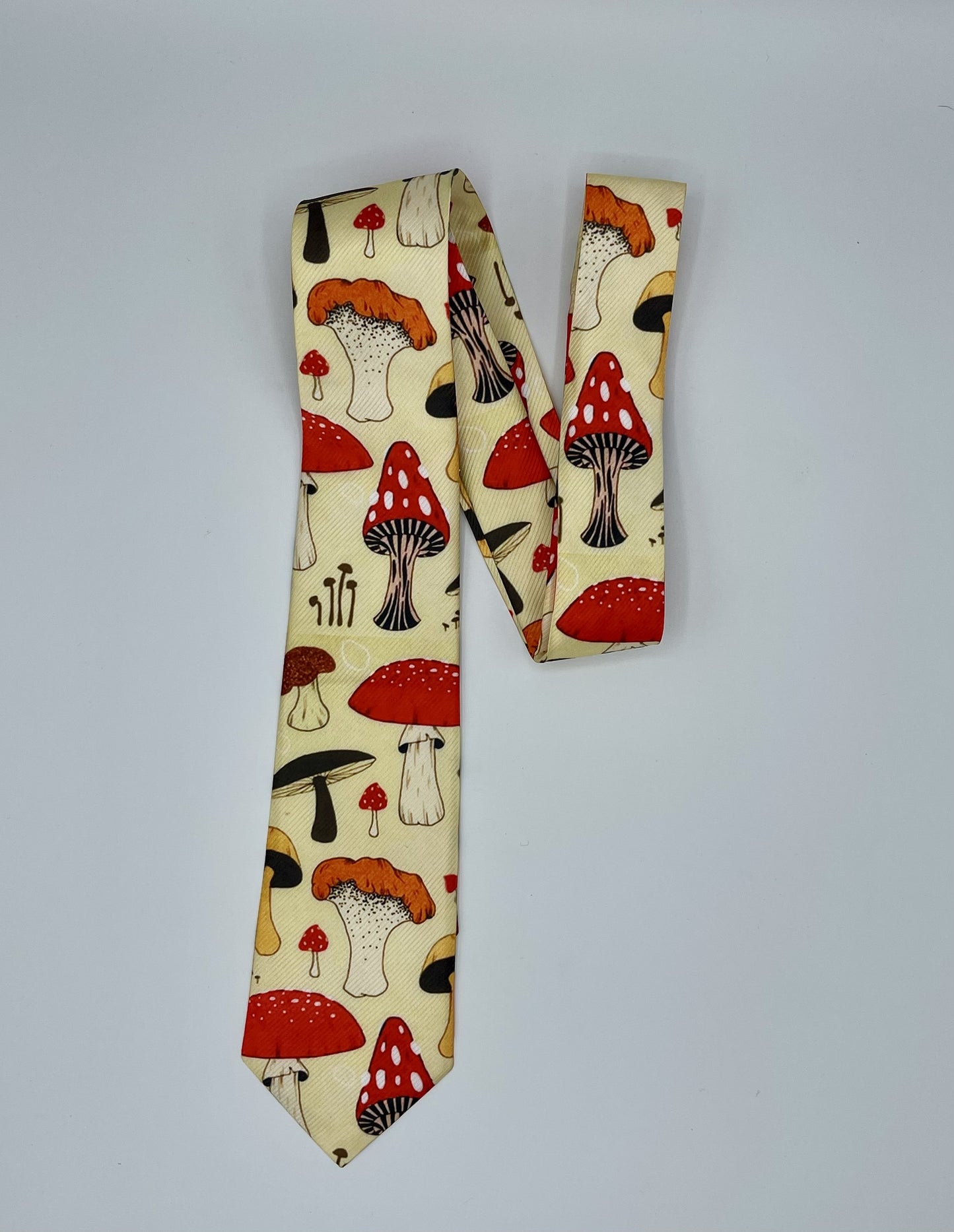 Mushroom lover tie